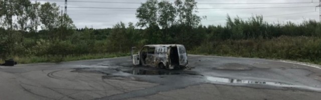 Полиция нашла поджигателя микроавтобуса в Нарве