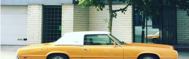 #CARSPOTTING: в галерее Positiiv открылась выставка, посвященная интересным автомобилям, замеченным на улицах города