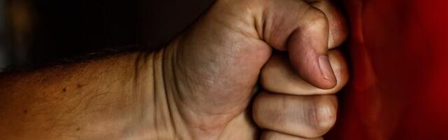 Сводка происшествий: в центре Таллинна подрались три женщины, в Ласнамяэ клиент ударил таксиста