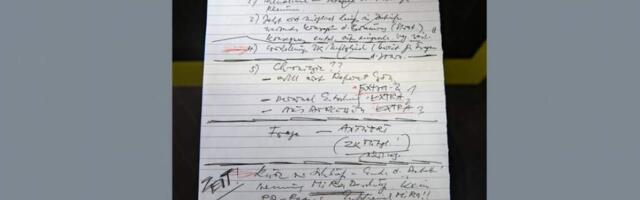 В Германии раскрыли имя продавца записки, которая привела к краху ГДР