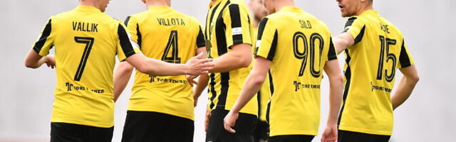 ЧЭ по футболу: "Вапрус" забил три безответных гола таллиннскому "Калеву"