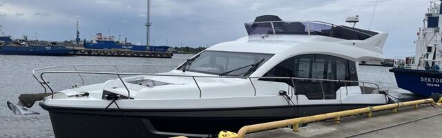 В Россию не дошла: роскошная моторная яхта с таинственным прошлым была задержана и продана в Эстонии на аукционе