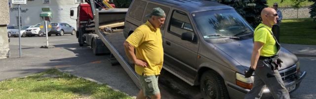 Начало дорожных работ привело к эвакуации автомобилей