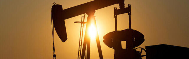 Нефть начала дешеветь