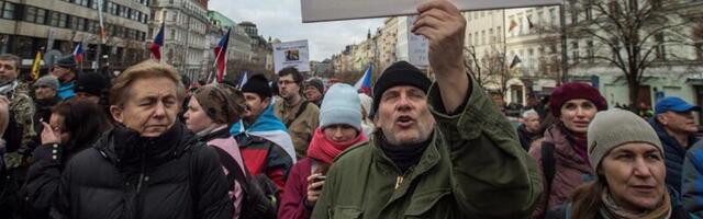 ЧЕХИЯ ⟩ В Праге прошло шествие в знак протеста против принудительной вакцинации