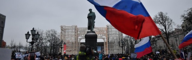 LIVE | Митинги за Навального, жесткие задержания боле 1000 участников, в том числе Юлии Навальной, в Москве столкновения с полицией и давка на Тверской