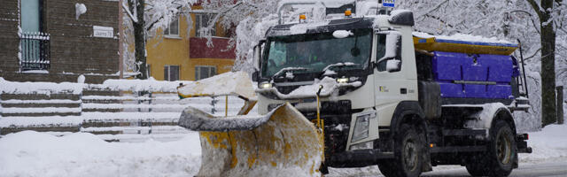 Спецрежим обслуживания дорог продлен в девяти уездах до понедельника