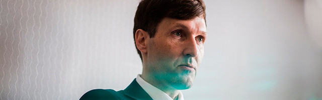 "Я призываю людей игнорировать новые запреты правительства"