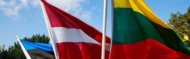 Эстония, Латвия и Литва вышлют российских дипломатов