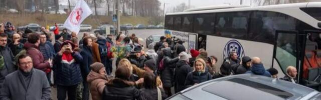 Ещё 20 освобождённых политзаключённых из Беларуси прибыли в Литву