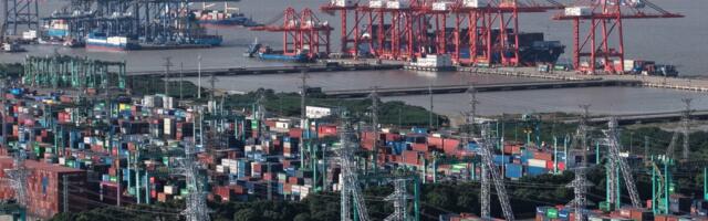 Экономический рост Китая замедлился, но достиг уровня 5%