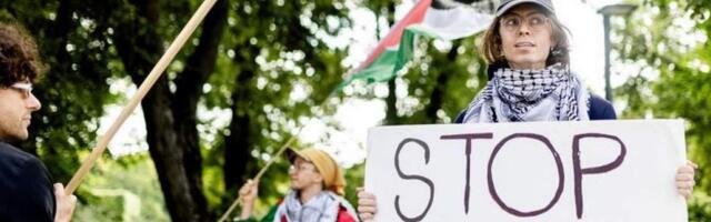 Во время визита в Литву министра ИД Израиля у МИД проходит акция протеста