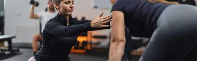 Почему нельзя крутить головой во время тренировки: опасность, примеры, разбор от тренера, видео