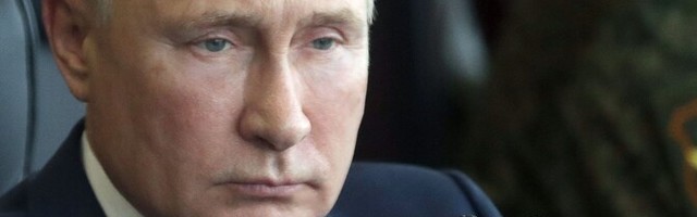 Владимир Путин ушел на самоизоляцию