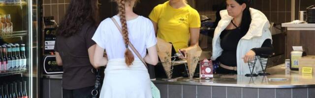 В Паланге предлагают зарплату в размере 3000 евро, но желающих работать нет