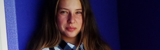 Полиция просит помощи в поисках 14-летней Арины