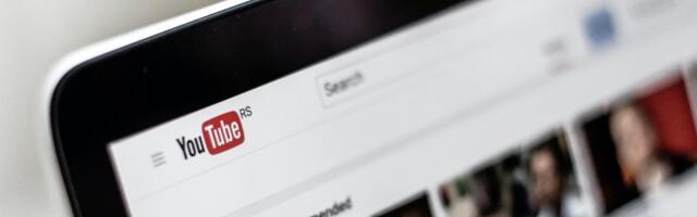 YouTube приостановил монетизацию рекламы российских государственных СМИ