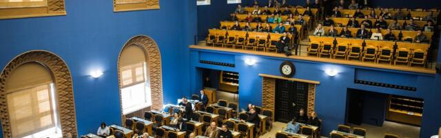 Ограничение избирательных прав: на третье чтение вынесено два проекта. Конституцию предложено изменить в срочном порядке 