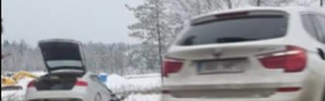 ВИДЕО | Авария в Нарва-Йыэсуу: три человека доставлены в больницу