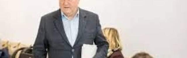 Признавшийся в получении взятки Старкявичюс покинул партию консерваторов