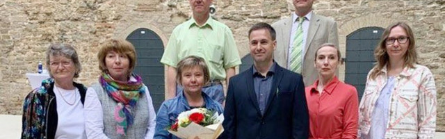 Обновлено: Собрались во дворе крепости,  чтобы взять власть в Нарве