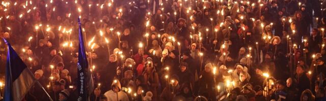 ГАЛЕРЕЯ | На площади Вабадузе прошло факельное шествие EKRE 