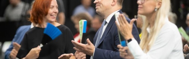 ФОТО | Юри Ратас на конгрессе Центристской партии: Эстония — это государство, в котором автомойщик может стать премьер-министром