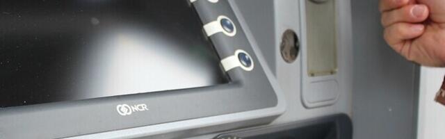 Мошенники воспользовались доступом к банковскому счету жителя Ласнамяэ, чтобы снять наличные