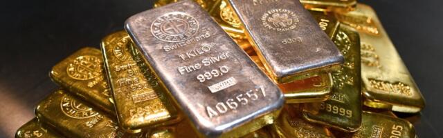 Цены на драгоценные металлы получили новый импульс из‑за слабости розничной торговли в США