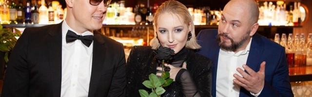 Беатрис Небис, Раймонд Кальюлайд и Юрий Новиков выпустили сингл "Из шипов"