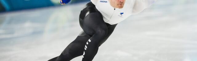 ОИ-2026: американский конькобежец с олимпийским рекордом выиграл золото на 500 м, Лийв — 18-й