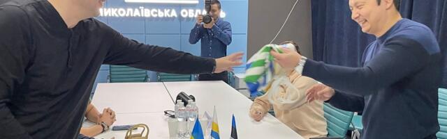 Кылварт сделал пост в Facebook о визите в Украину только на эстонском языке, но после запроса Delfi добавил информацию и на русском