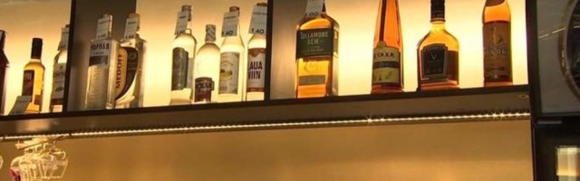Проверка в Пярну: в трех магазинах продали алкоголь несовершеннолетним