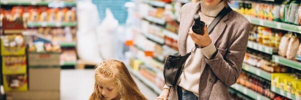 Оборот розничной торговли в феврале снизился на 0,8%