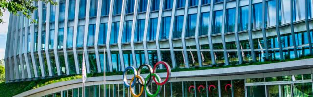 МОК запретил трансгендерам выступать в женских соревнованиях