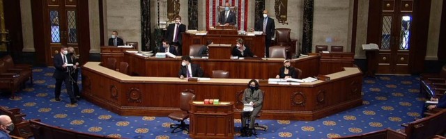 Конгресс США проголосовал за второй импичмент Трампа - за подстрекательство к нападению на Капитолий