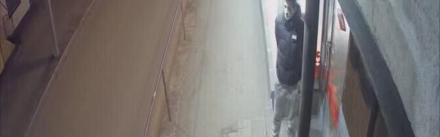 Полиция просит помощи в установлении личности подозревамого в краже в Пыхья-Таллинне