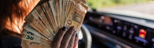 У более 2 000 жителей Эстонии заблокированы банковские счета из-за неуплаты автоналога