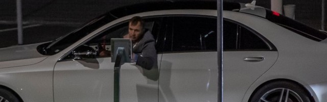 ОБЗОР | Разбился на BMW при обгоне, пьяным протаранил несколько авто. Самые громкие нарушения эстонскими предпринимателями ПДД