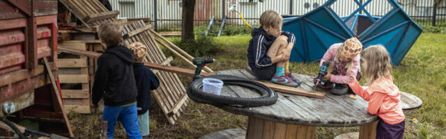 Во дворе ERM открылась необычная детская игровая площадка