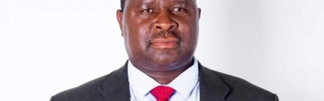 Адольф Гитлер сменил фамилию.