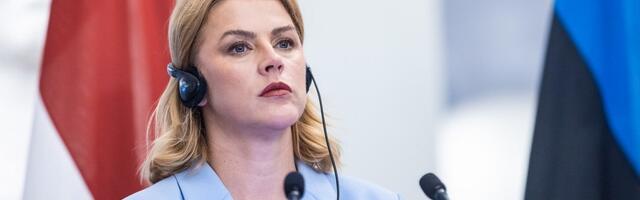 Премьер-министр Латвии подала в отставку