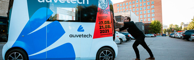 На "Фестивале Свободы” в Нарве можно прокатиться на беспилотном автобусе