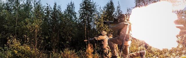 ФОТО И ВИДЕО | „Несколько выстрелов прошли мимо“. Полиция упражнялась в стрельбе из противотанкового оружия