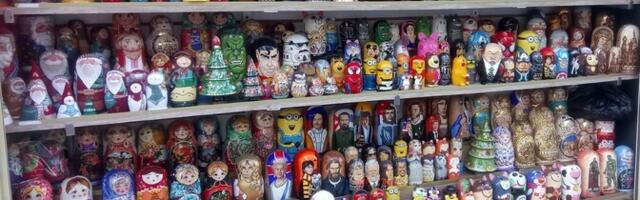 Попытка провезти через границу матрешек обернулась для гражданина Эстонии уголовным делом