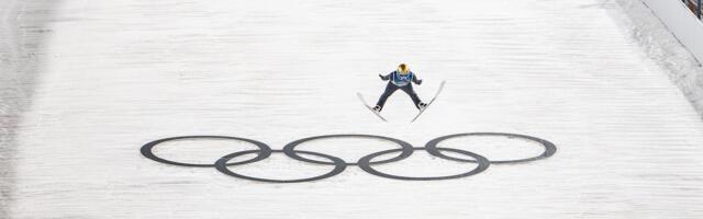 ФОТО | ОИ-2026: словенец выиграл золото в прыжках с большого трамплина, лучший из эстонцев — 26-й“