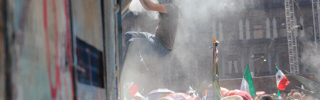 В Мексике тысячи человек вышли на антиправительственную акцию протеста