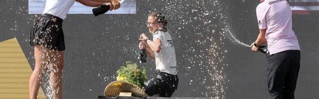 ФОТО | Лучшие моменты турнира по диск-гольфу на Певческом поле: Кристин Лятт облилась шампанским на пьедестале, а победительница неожиданно убежала!