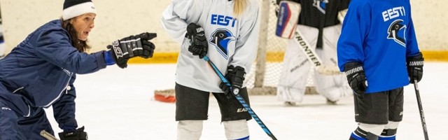 После дюжины лет простоя — в Эстонии появилась женская хоккейная сборная