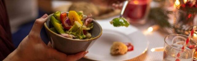 Как не поправиться на новогодних праздниках: способы, рекомендации диетолога